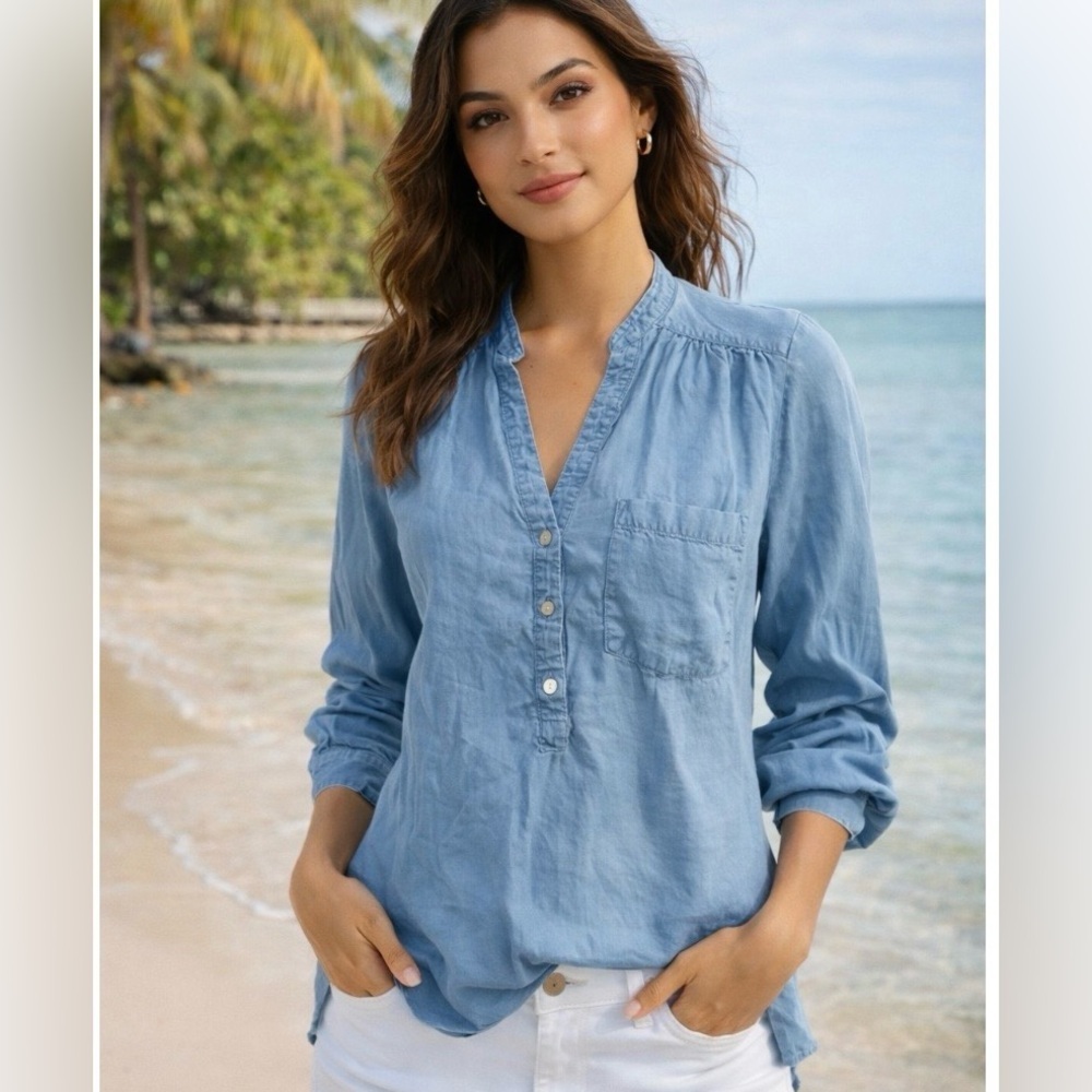 H&M Light Blue Top Size 2